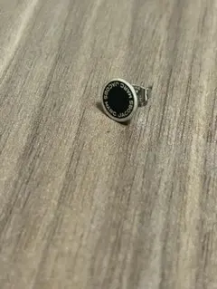 Marc Jacobs 片耳ピアス