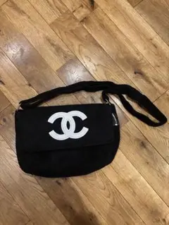 CHANEL ノベルティショルダーバッグ yoko swag