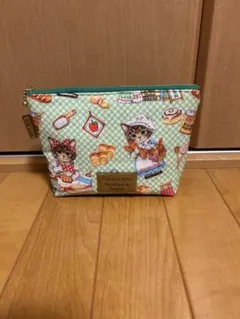 ハンドメイド コヤンイサムチョン ダーツ入りポーチ - メルカリ