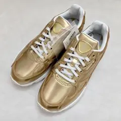 アディダススニーカー ファルコン FV4318