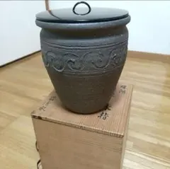未使用、供箱、栞付　南部及鉄鋳造所宝鉄堂　及川栄喜(二代目鉄)造　花鳥図　花瓶 未使用、供箱、栞付 南部及鉄鋳造所宝鉄堂 及川栄喜(二代目鉄)造 花鳥