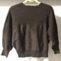 新品未使用タグ付きニット セーター　ボリュームスリーブニット　ブラウン