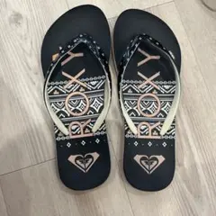 幾何学模様 ビーチサンダル　ROXY