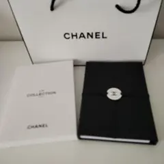 CHANELノベリティ　 メモ帳(付箋．ペン)付き手帳