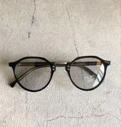 ●クラウンパント型 調光×偏光サングラス ブラック×ライトグレー（スモーク）新品