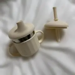クリーム色のベビー用カップとストローセット　マグのサムネイル
