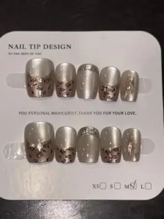 ネイルチップ デザイン ベージュ シルバー