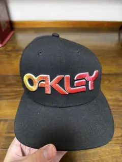 Oakley 9FIFTY スナップバックキャップ ブラック/レッド