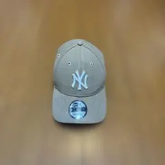 New Era 9FIFTY ニューヨーク・ヤンキース キャップ ベージュ