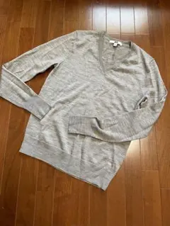 再度お値下げしました☆UNIQLO ウール100% Vネックセーター S グレー