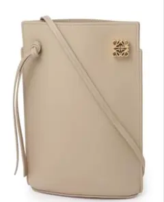 LOEWE ベージュ ショルダーバッグのサムネイル