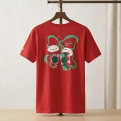 Starbucks ホリデー2024 Tシャツ レッド