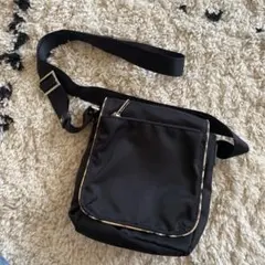 バーバリー Burberry ミニショルダーバッグ 斜めがけ ブラック 美品