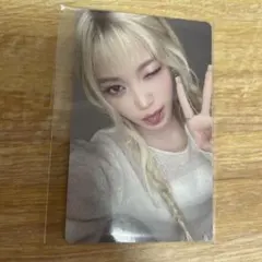 Le sserafim チェウォン hot weverse globalトレカ