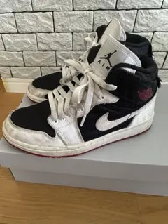 Nike Air Jordan 1 ハイカットスニーカー ブラック/ホワイト