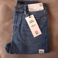 UNIQLO ウルトラストレッチスキニーデニム 23