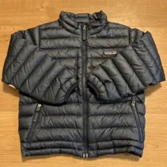 patagonia ネイビー ダウンジャケット　5T