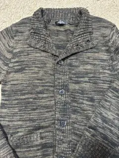 ボタン付きニットカーディガン （ユニセックス）