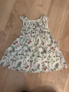 【branshes】ワンピース 90 女の子　花柄のサムネイル