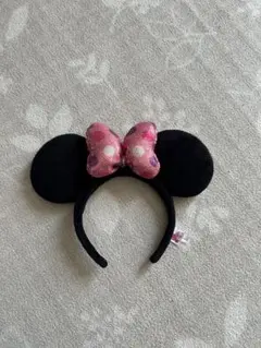 ミニーマウス カチューシャ ピンクリボン　スパンコール　ディズニー　ミニーちゃん