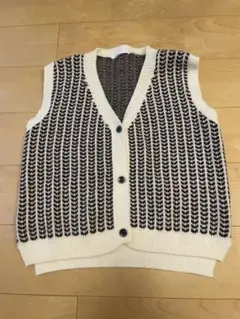 ☆ SPINNS スピンズ ニット ベスト