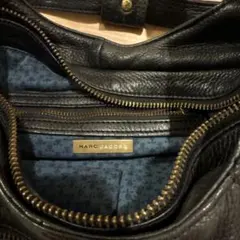 MARC JACOBS ブラックハンドバッグ
