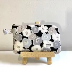 Item thumbnail for item 76a68fa9-0cac-437c-8d7c-0f244c2117ee