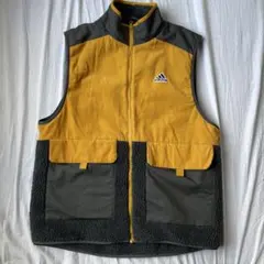 adidas コーデュロイベスト