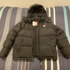 TOMMY JEANS THE ALASKA PUFFER S ブラック