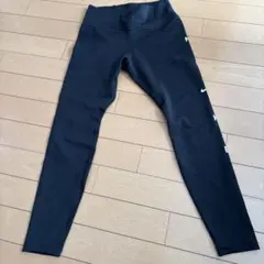 Nike Dri-FIT ブラックレギンス Sサイズ