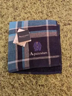 新品 タグ付き Aquascutum チェック柄 ハンカチのサムネイル