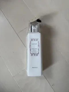 JILL STUART ボディミルク ホワイトフローラル 250mlのサムネイル