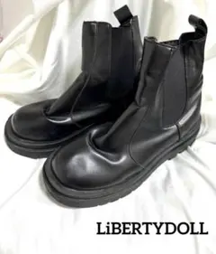 LiBERTYDOLL スクエアトゥトラックソールチェルシーブーツ