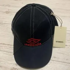 【正規】VETEMENTS ヴェトモン x UMBRO アンブロ ロゴ キャップのサムネイル