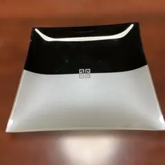 Item thumbnail for item ff7ff220-3e60-4e95-b9f7-cffa6d861aab