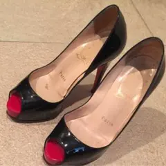 クリスチャンルブタン パンプス  黒エナメル