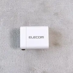 【A-4】ELECOM USB-C AC充電器 20W PD対応GaN ホワイト