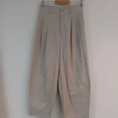 美品【GLOBAL WORK】ベージュ プリーツ入り ワイドパンツ