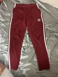 adidas バーガンディ ジョガーパンツ Mサイズ