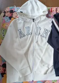 arch パーカー L