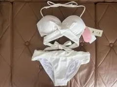 新品未使用タグ付き　三愛　オフホワイト セパレート水着 ビキニ　バンドゥ