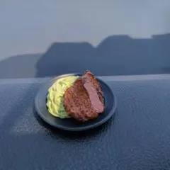 ミニチュア食品サンプルとんかつ