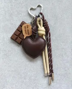 じゃらじゃらキーホルダー バッグチャーム キーチャーム　チョコ　ハート　茶系