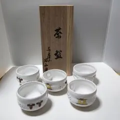 赤膚焼 昭山 奈良絵 湯呑み 汲出茶碗 5客セット 赤膚山 茶碗揃 赤膚焼 昭山 奈良絵 湯呑み 汲出茶碗 5客セット 赤膚山 茶碗揃 - メルカリ