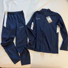 ナイキ　キッズ　ドライフィット　ジャージ　上下セット　140