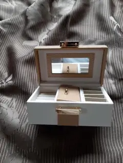 ミラー付きジュエリーBOX