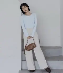 新品未使用　CHANME ラウンドネックTシャツ　ライトブルー　Mサイズ
