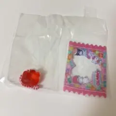 サンリオ　グミチュアチャーム＆ミニポーチ　ハローキティ