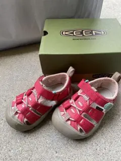 KEEN キッズサンダル 箱付き　13.5cm
