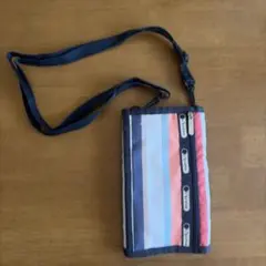 LeSportsac ストライプ サコッシュ